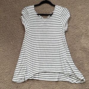 Whir flowy top size small